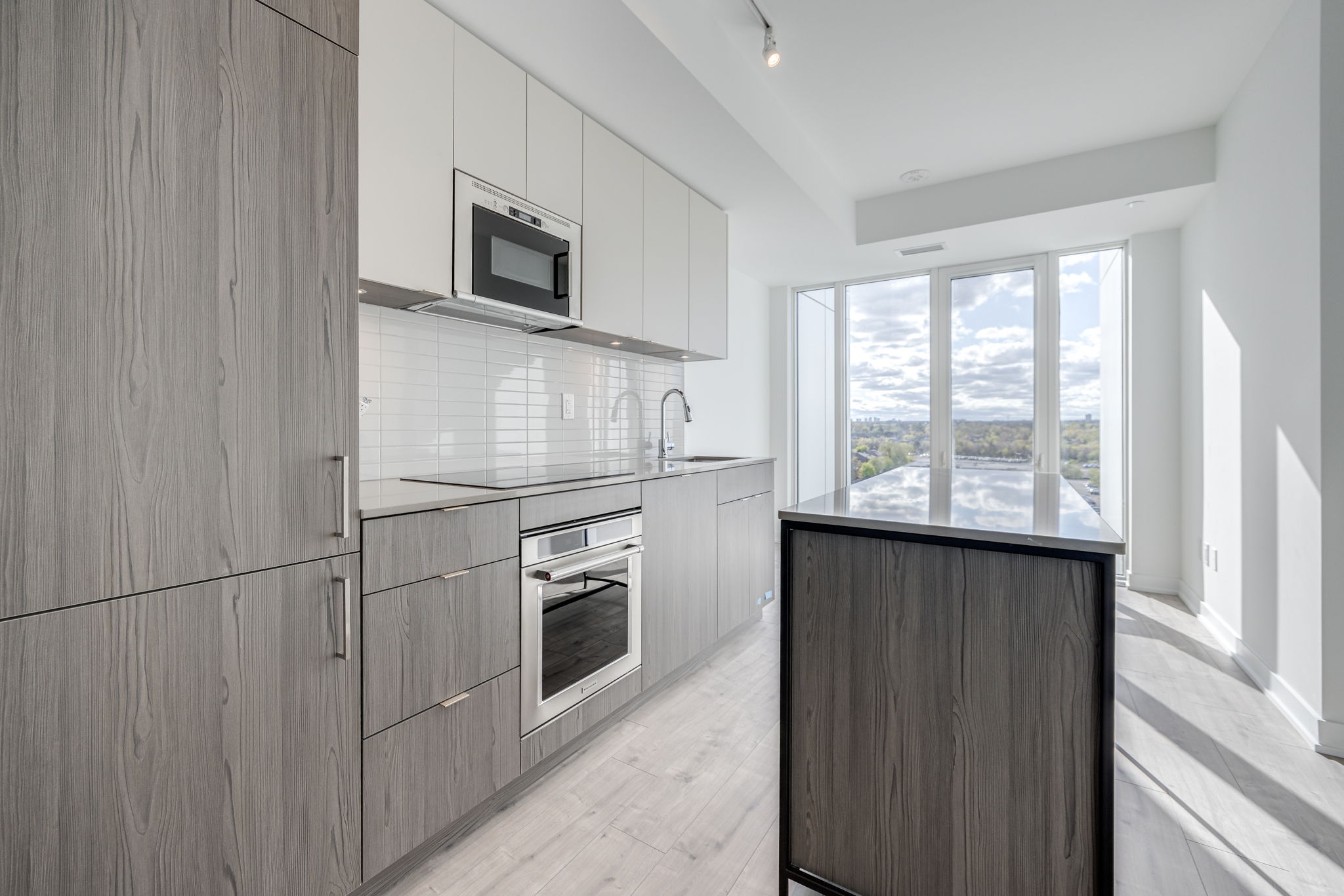Mississauga property showcase — delivered property photograph 5
