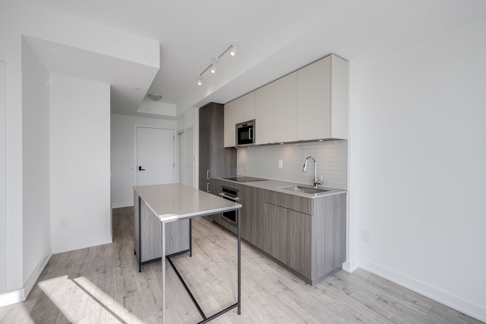 Mississauga property showcase — delivered property photograph 8