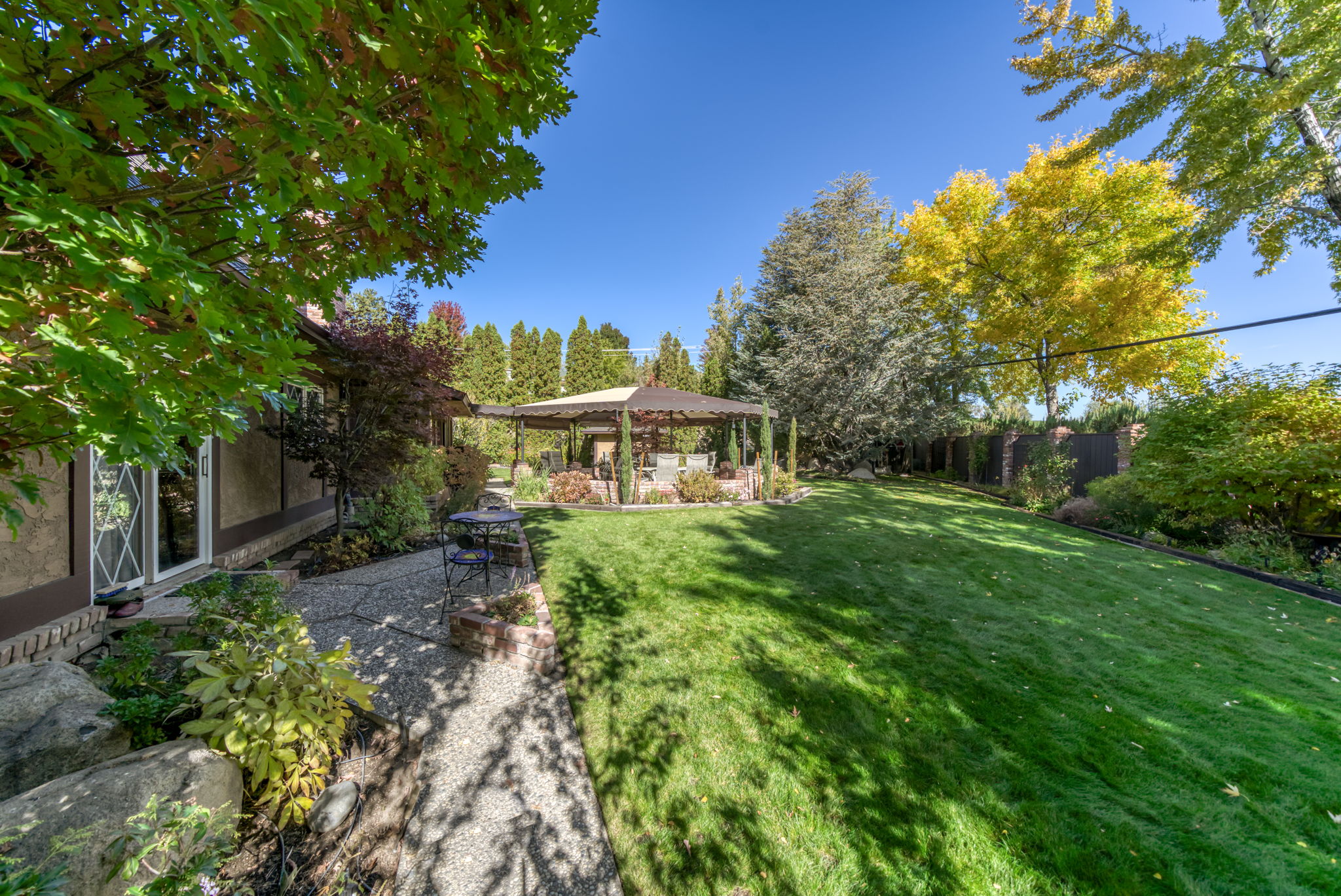 220 Moore Ln, Reno, NV 89509, USA Photo 8