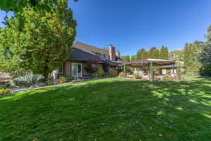 220 Moore Ln, Reno, NV 89509, USA Photo 8
