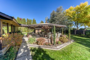 220 Moore Ln, Reno, NV 89509, USA Photo 9