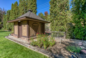 220 Moore Ln, Reno, NV 89509, USA Photo 15