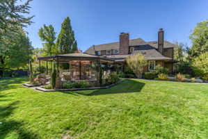 220 Moore Ln, Reno, NV 89509, USA Photo 14