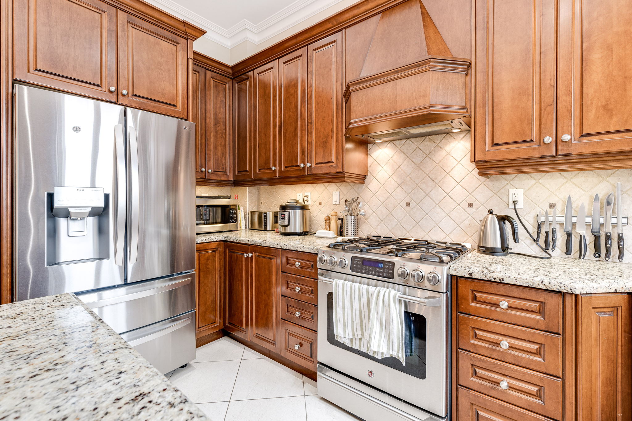 Toronto property showcase — delivered property photograph 20