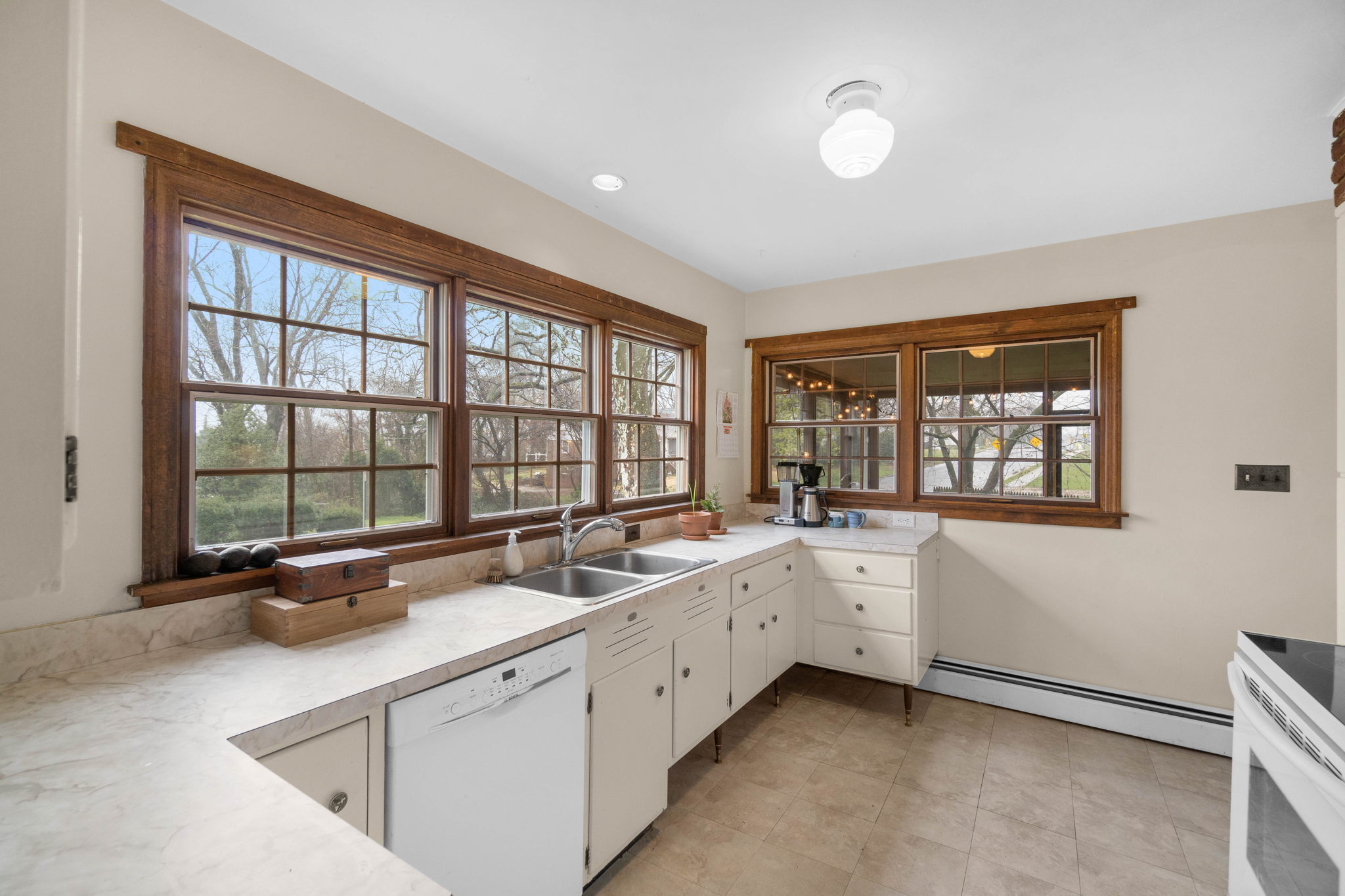 220 Sycamore Rd, Linthicum Heights, MD 21090, USA Photo 19