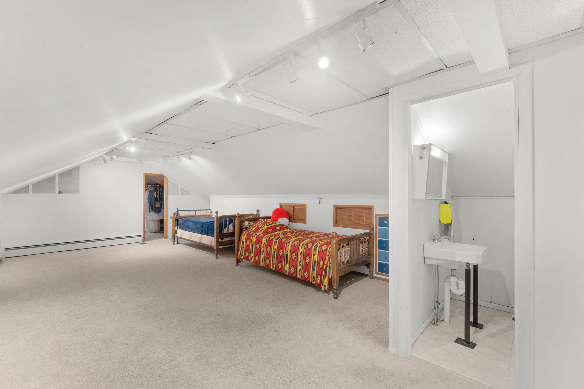 220 Sycamore Rd, Linthicum Heights, MD 21090, USA Photo 35