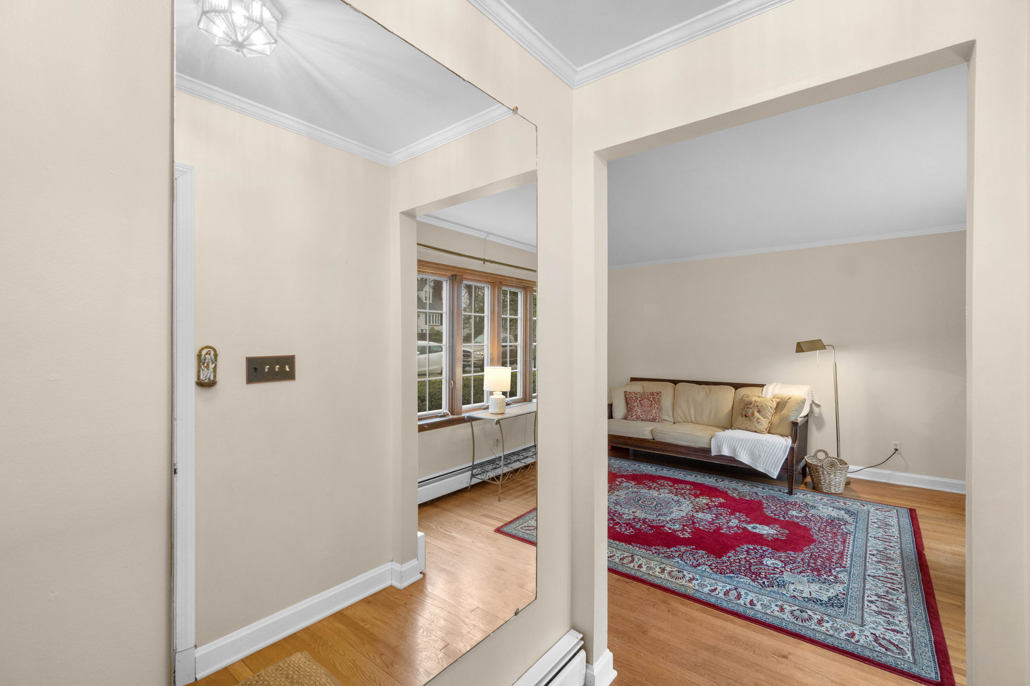 220 Sycamore Rd, Linthicum Heights, MD 21090, USA Photo 8