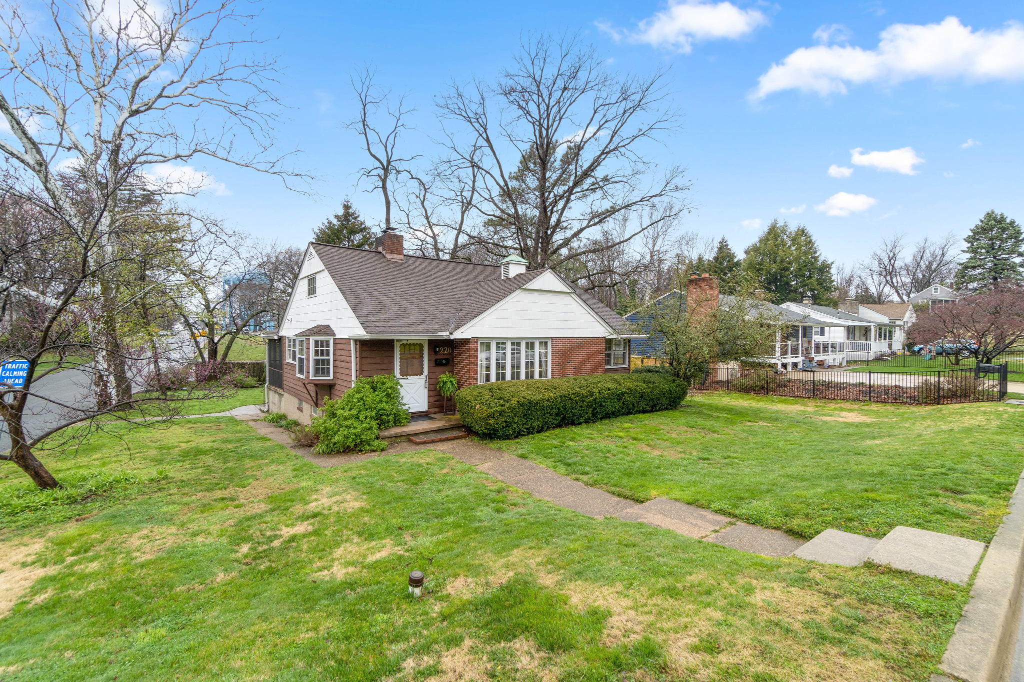 220 Sycamore Rd, Linthicum Heights, MD 21090, USA Photo 6