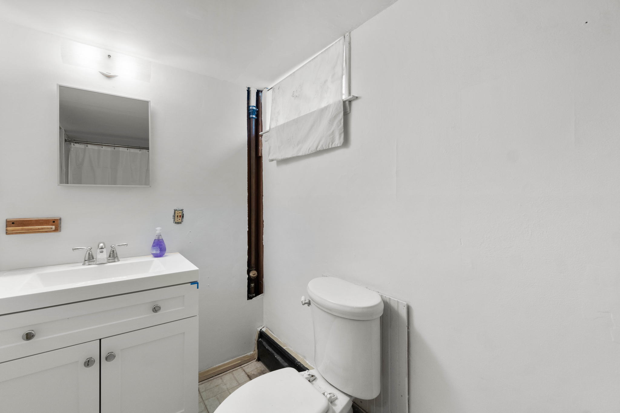 220 Sycamore Rd, Linthicum Heights, MD 21090, USA Photo 37