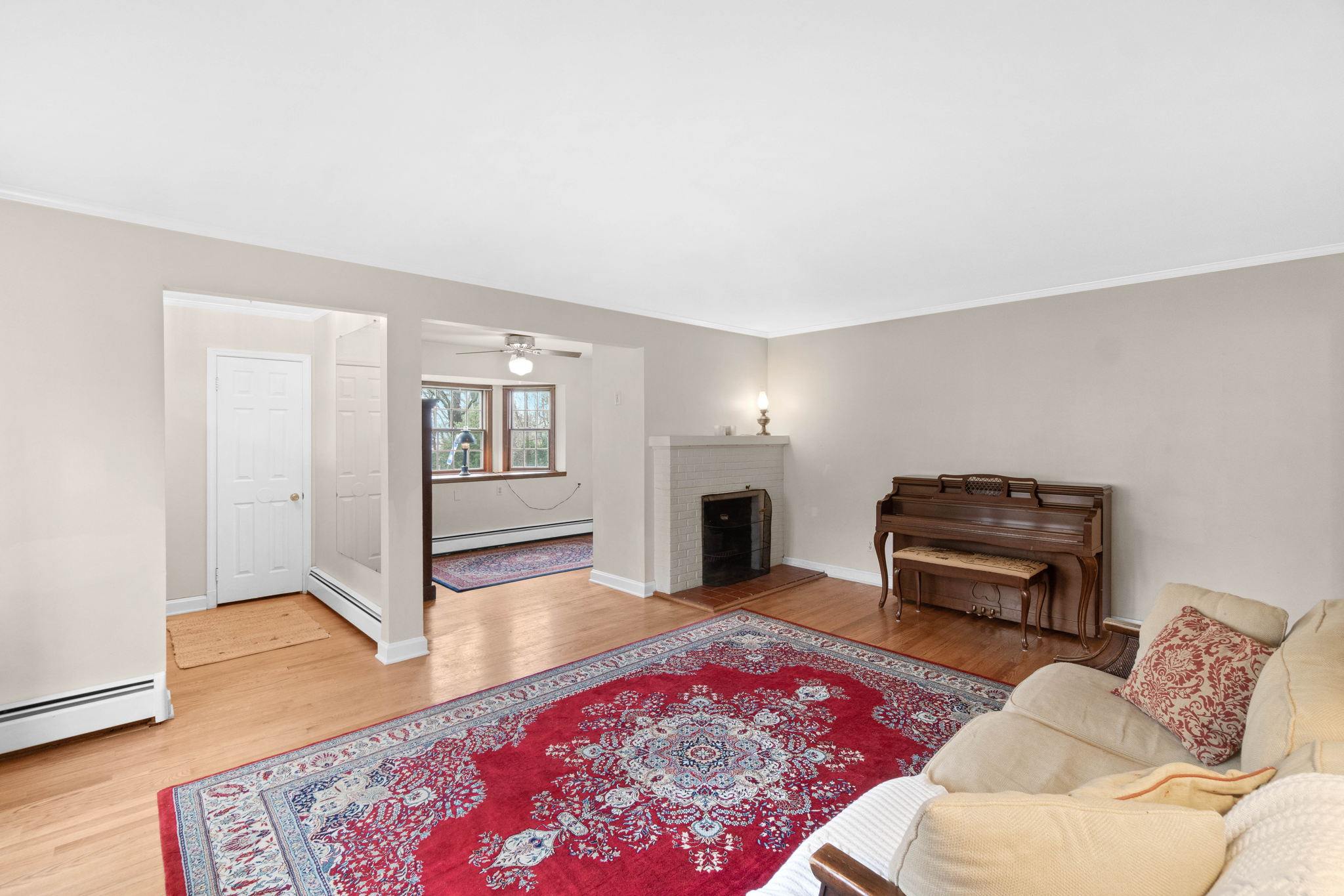 220 Sycamore Rd, Linthicum Heights, MD 21090, USA Photo 10