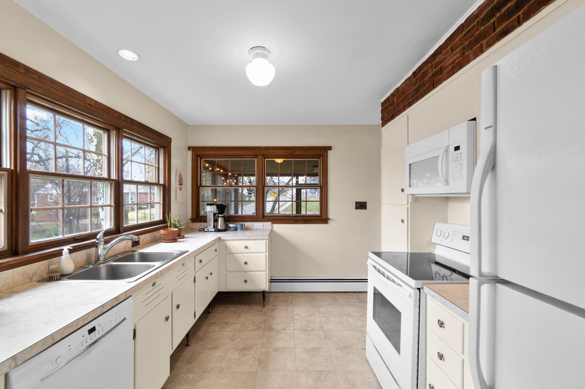 220 Sycamore Rd, Linthicum Heights, MD 21090, USA Photo 20