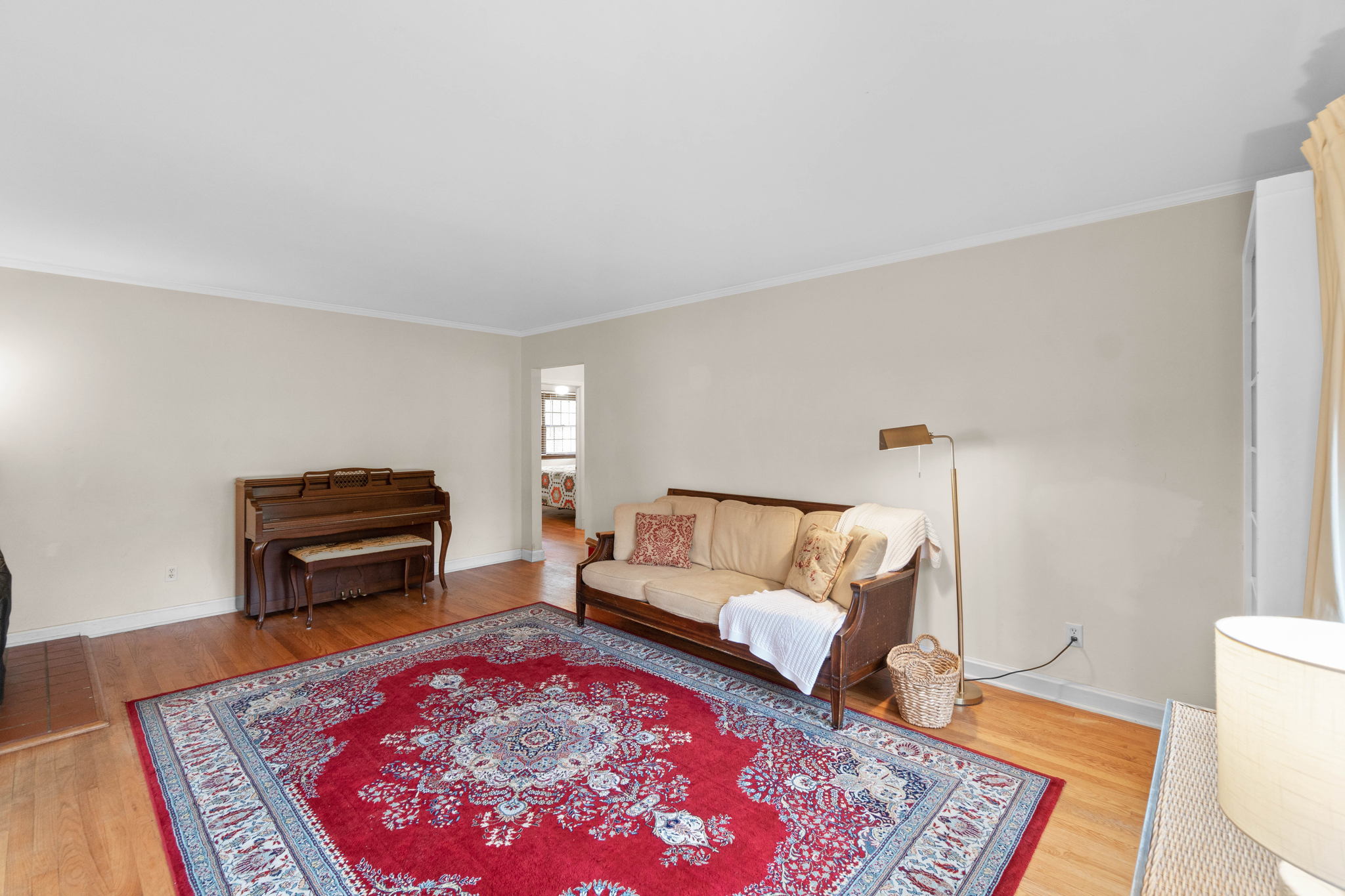 220 Sycamore Rd, Linthicum Heights, MD 21090, USA Photo 9