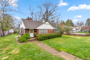 220 Sycamore Rd, Linthicum Heights, MD 21090, USA Photo 4