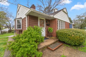 220 Sycamore Rd, Linthicum Heights, MD 21090, USA Photo 2