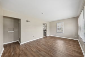 220 Transit St-011.jpg