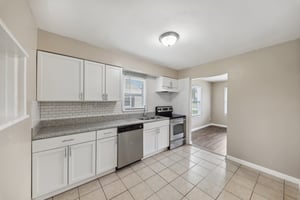 220 Transit St-014.jpg