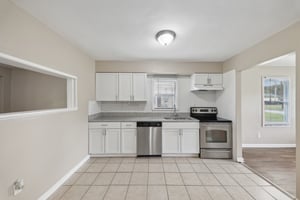 220 Transit St-015.jpg