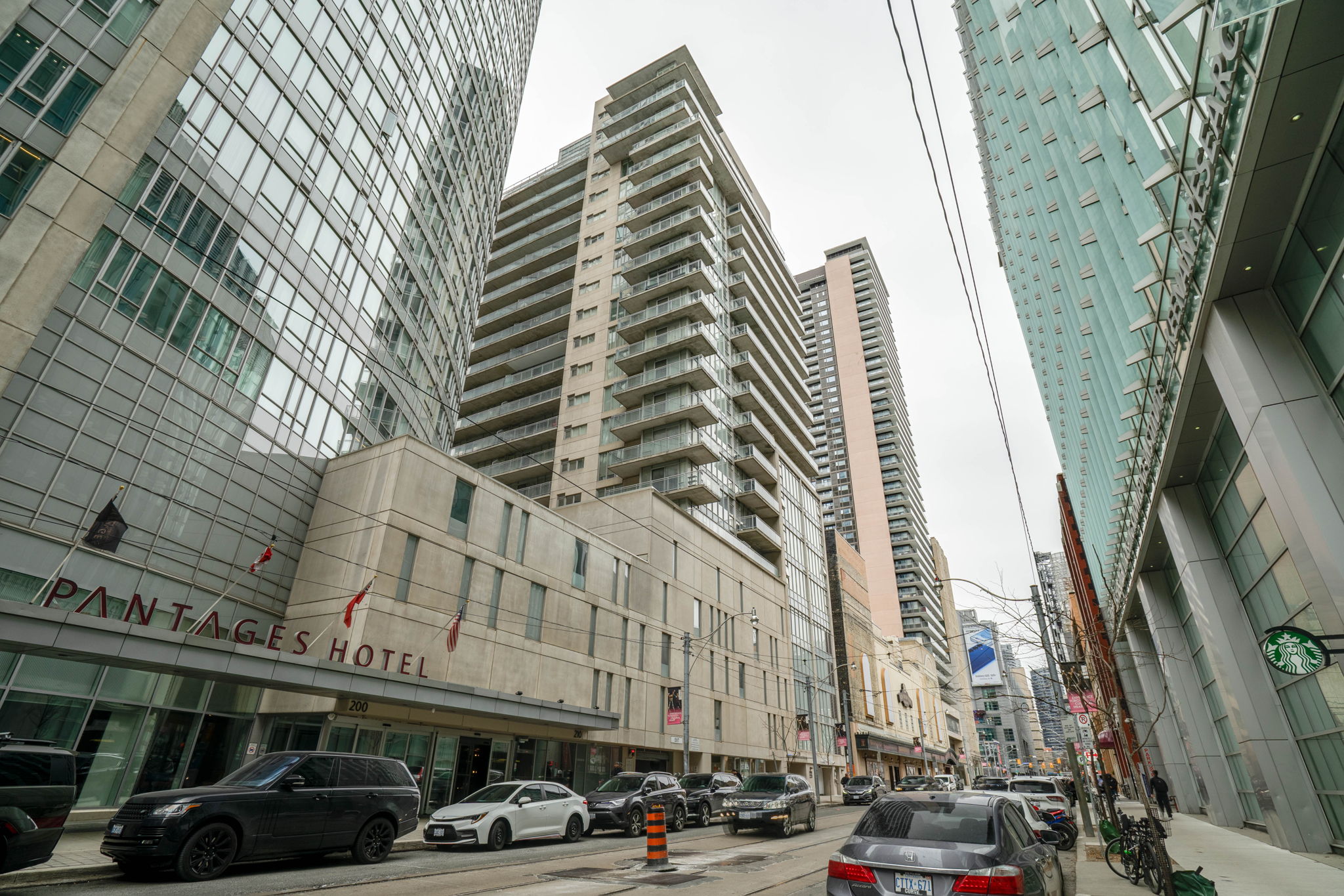 220 Victoria St Unit 1803 Toronto, ON M5B 2R6