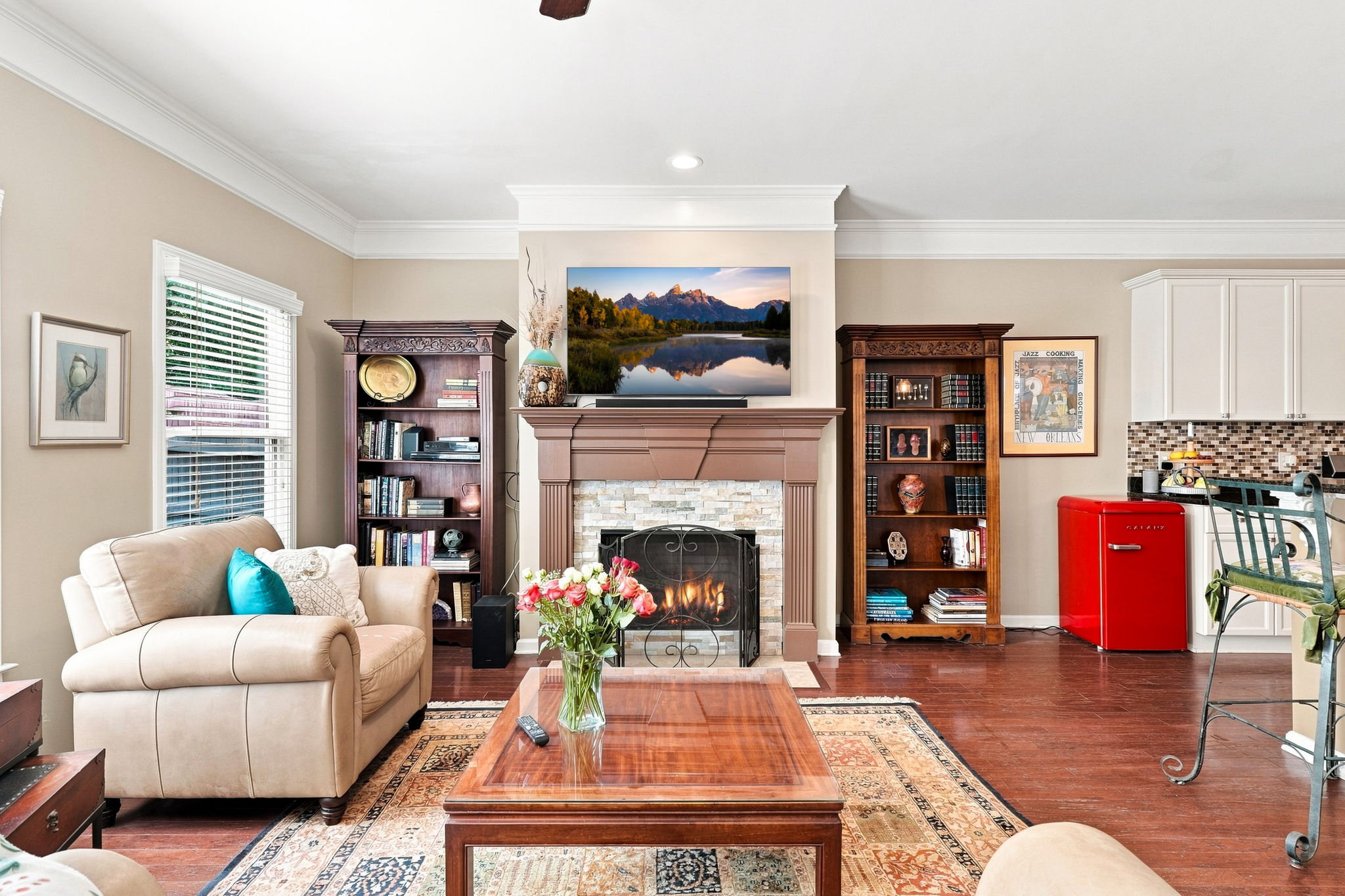 View toward the Gas Fireplace with Gas Starter and Logs