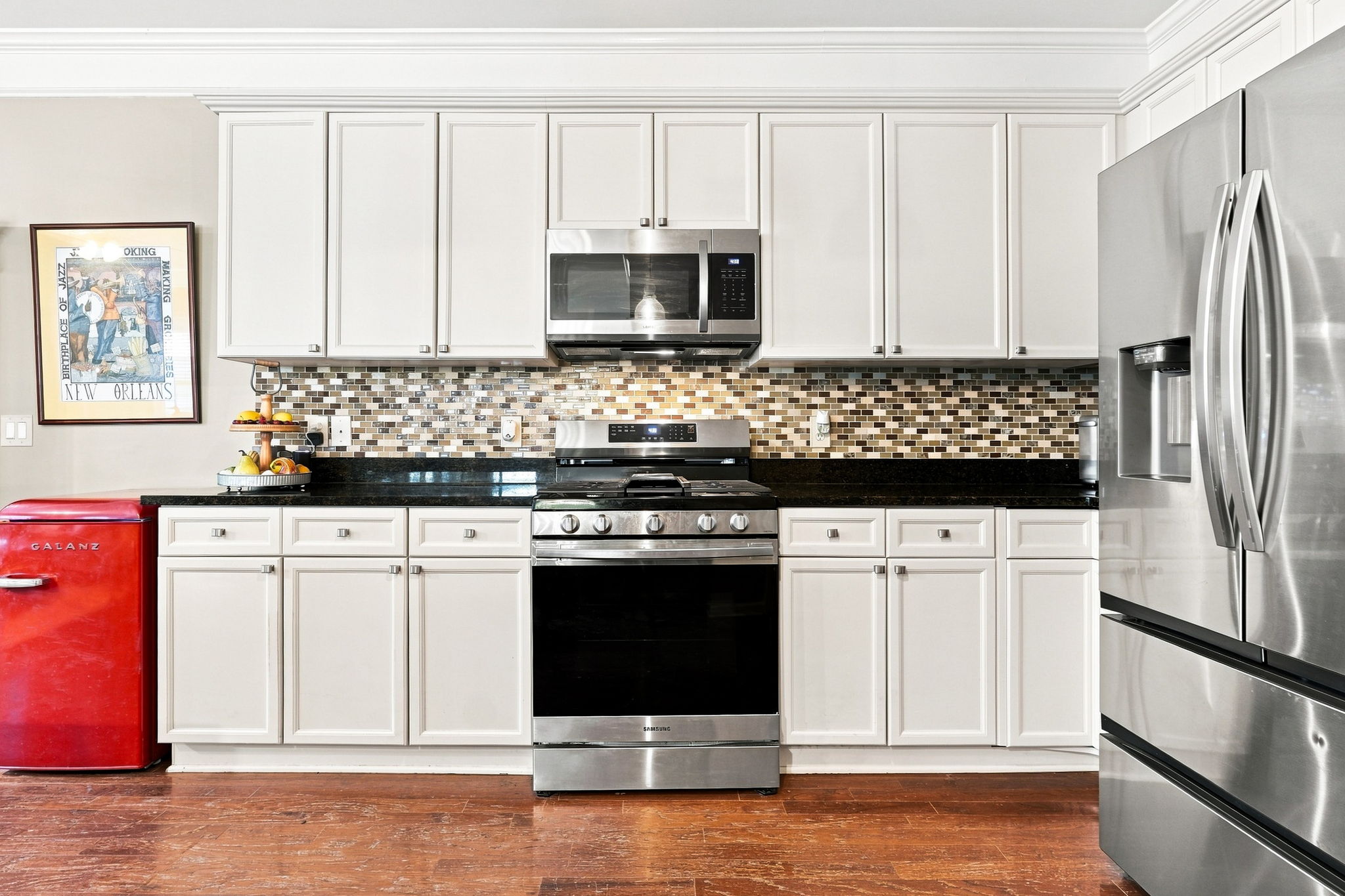 View of cabinets and range when island is removed...GREAT SPACE