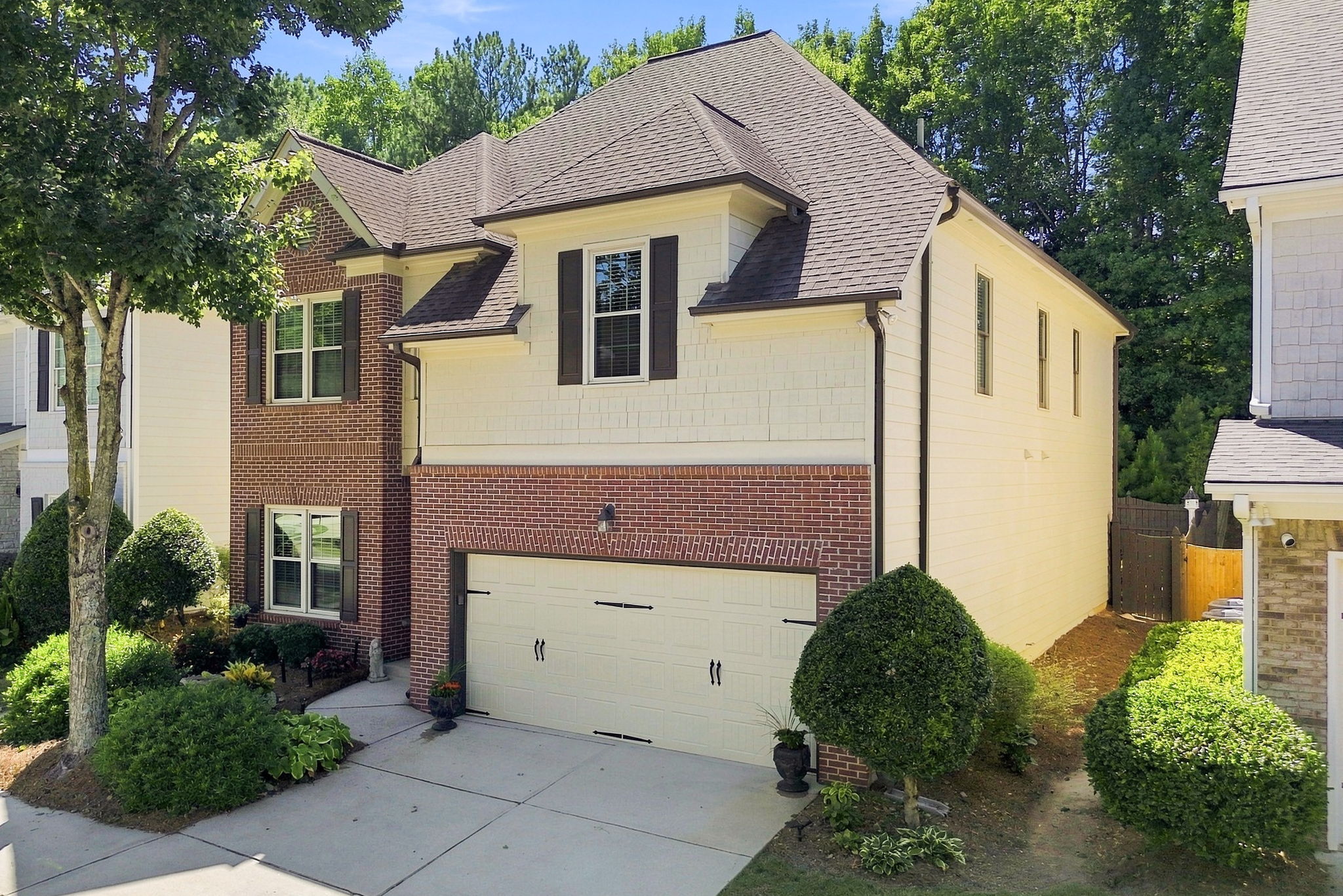 220 Water Oak Place, Alpharetta, GA