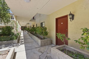 006_F8_2200 Agnew Rd 109