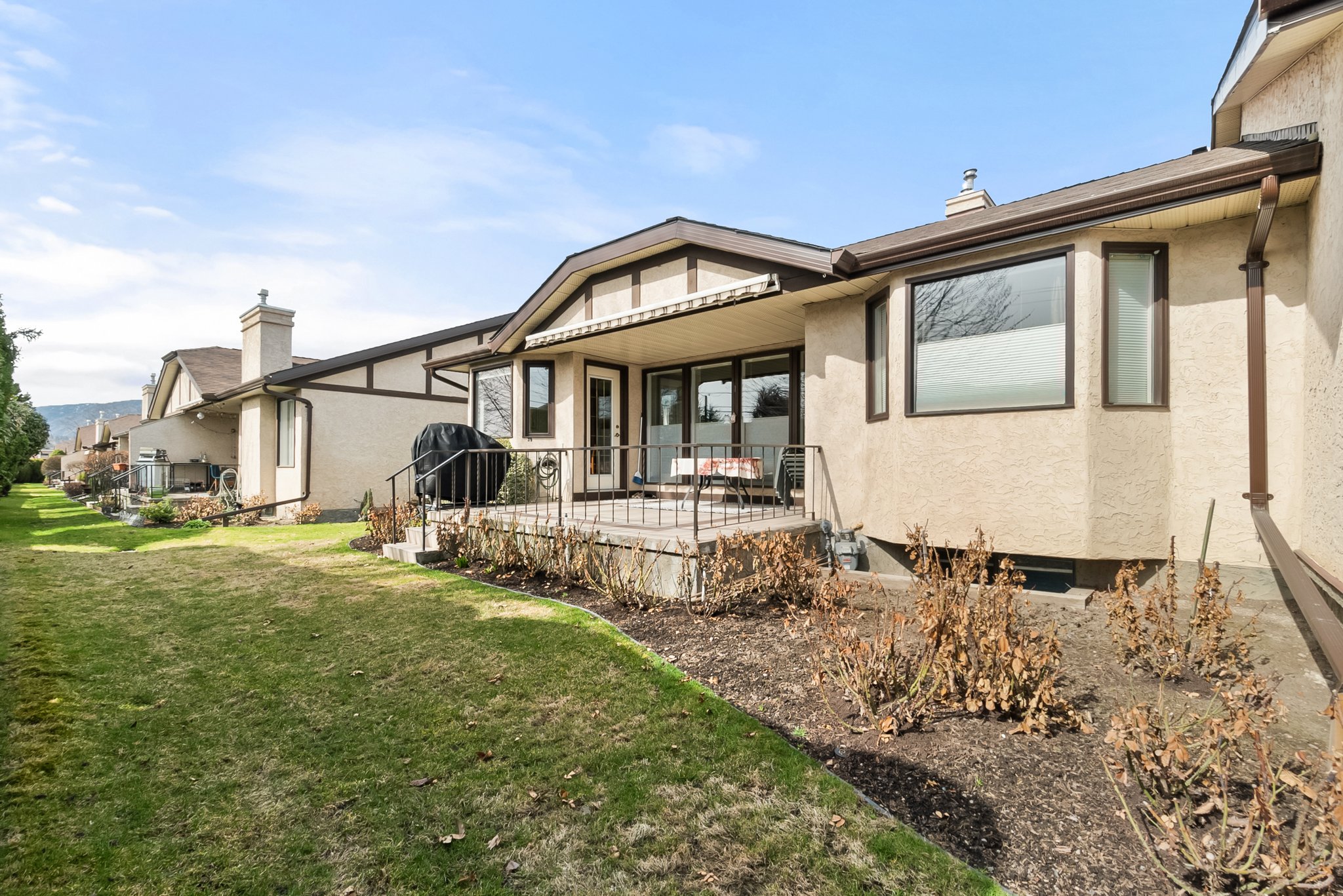 2200 Gordon Dr, Kelowna, BC V1Y 8T7, Canada Photo 44