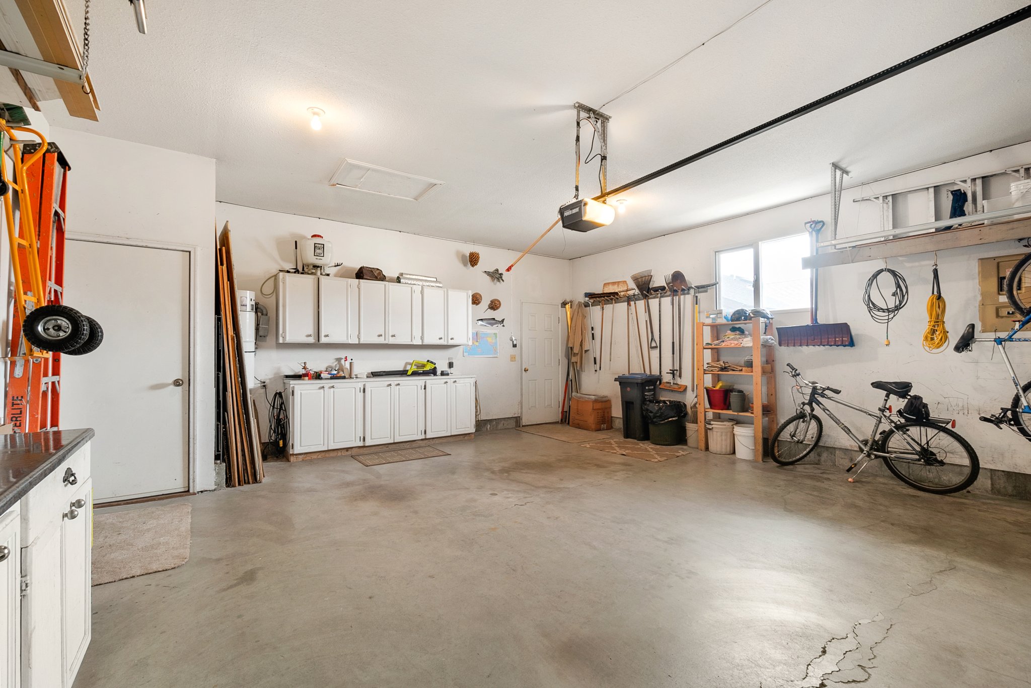 2200 Gordon Dr, Kelowna, BC V1Y 8T7, Canada Photo 49