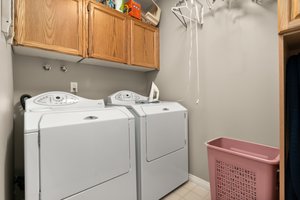 2200 Gordon Dr, Kelowna, BC V1Y 8T7, Canada Photo 27