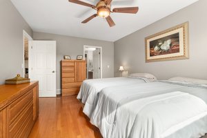 2200 Gordon Dr, Kelowna, BC V1Y 8T7, Canada Photo 18