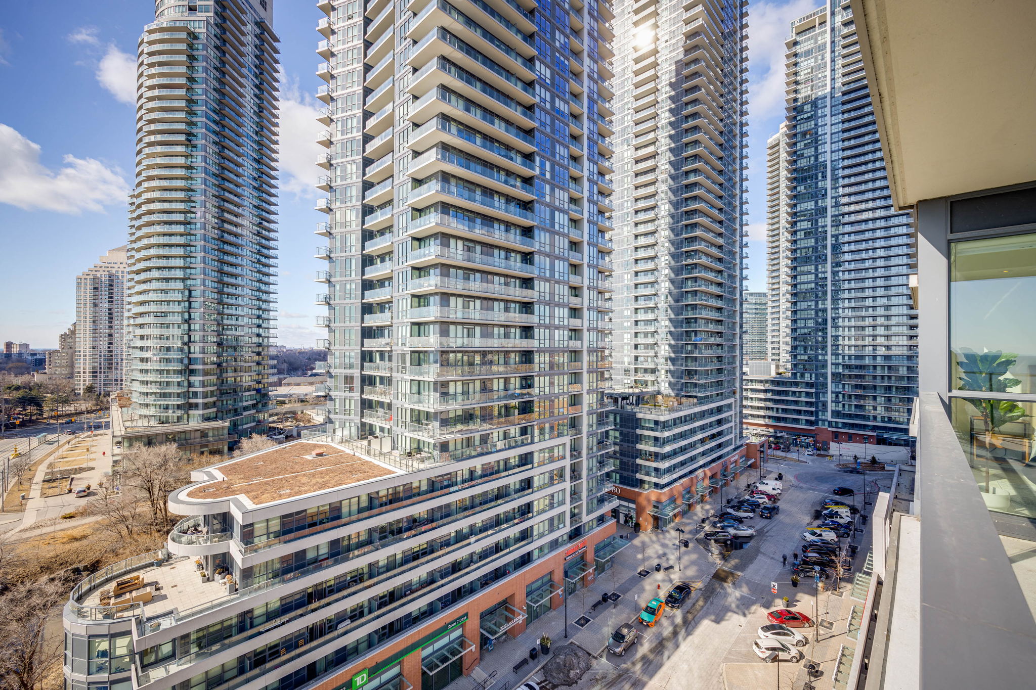 2200 Lake Shore Blvd W, Etobicoke, ON M8V 1A4, Canada Photo 33