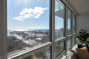 2200 Lake Shore Blvd W, Etobicoke, ON M8V 1A4, Canada Photo 20