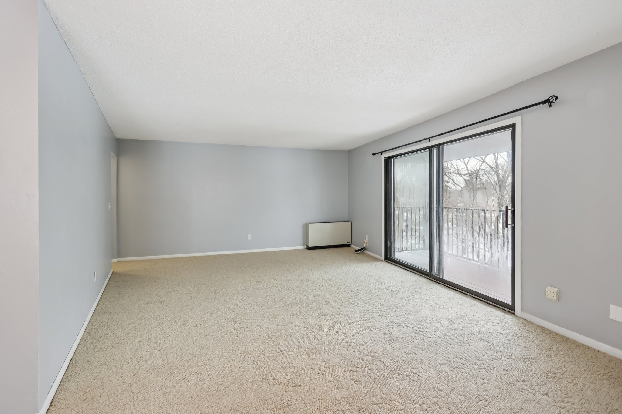 Nevada Ave. S. 316-S2502-009.jpg