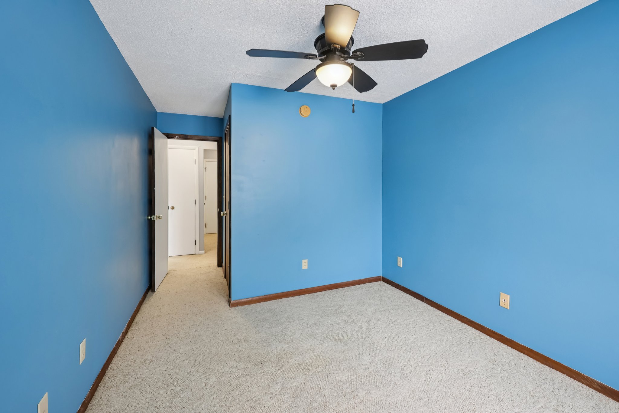 Nevada Ave. S. 316-S2502-023.jpg