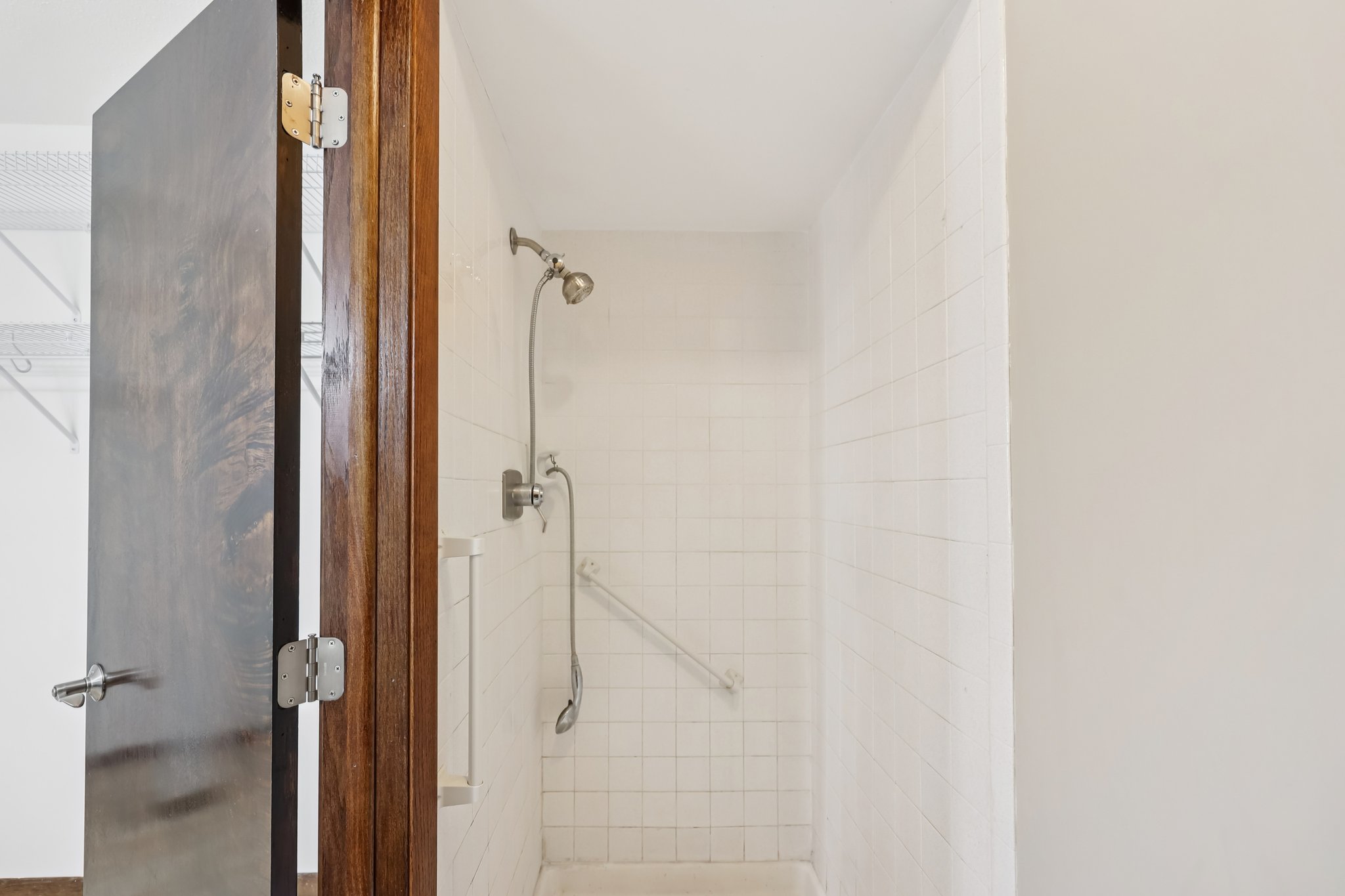 Nevada Ave. S. 316-S2502-030.jpg