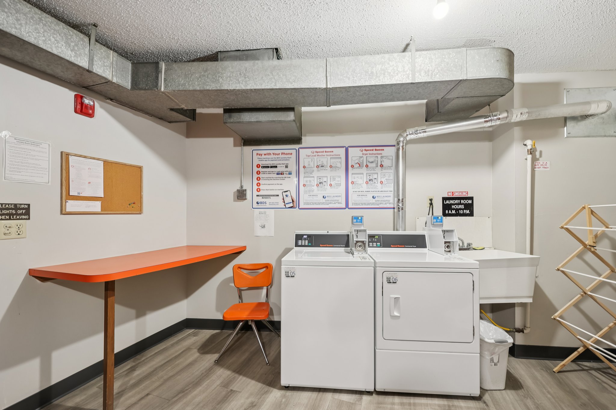 Nevada Ave. S. 316-S2502-032.jpg