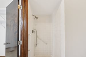 Nevada Ave. S. 316-S2502-030.jpg