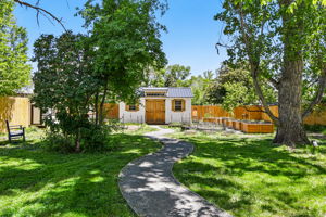  Photo 47