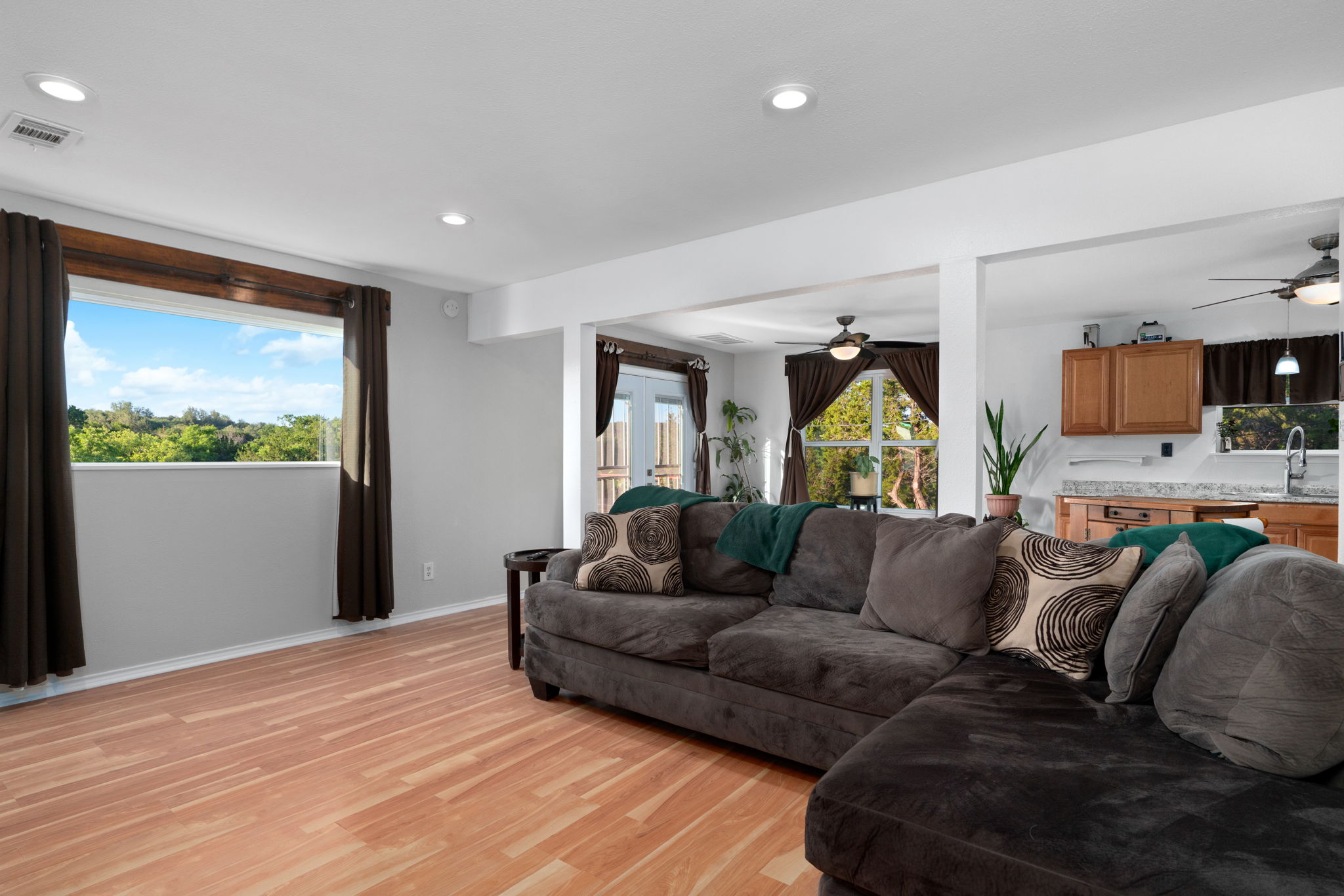 22005 Cold Spring Dr, Leander, TX 78641, USA Photo 32