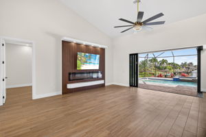 Living Room 3 of 4