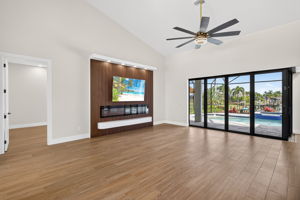 Living Room 4 of 4