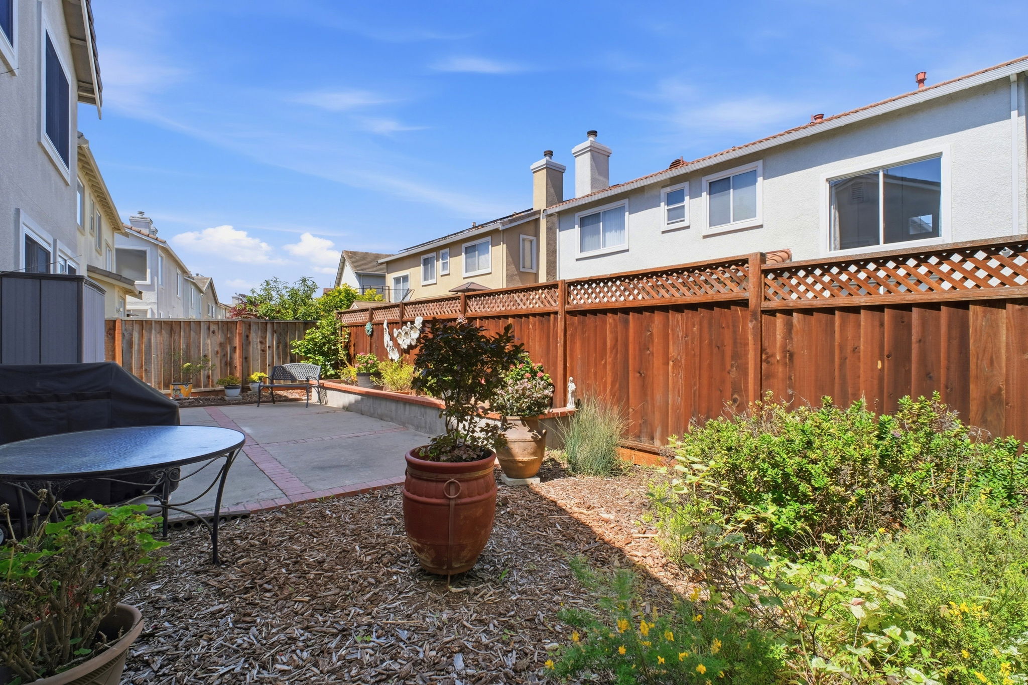 044_F8_2201 Mariner Way