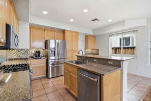 014_F8_2201 Mariner Way
