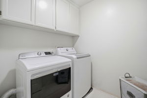 041_F8_2201 Mariner Way
