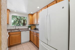 011_F8_2201 Monroe St 1302