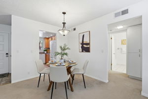 016_F8_2201 Monroe St 1302