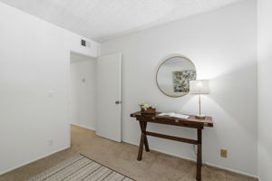 019_F8_2201 Monroe St 1302