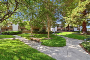 039_F8_2201 Monroe St 1302