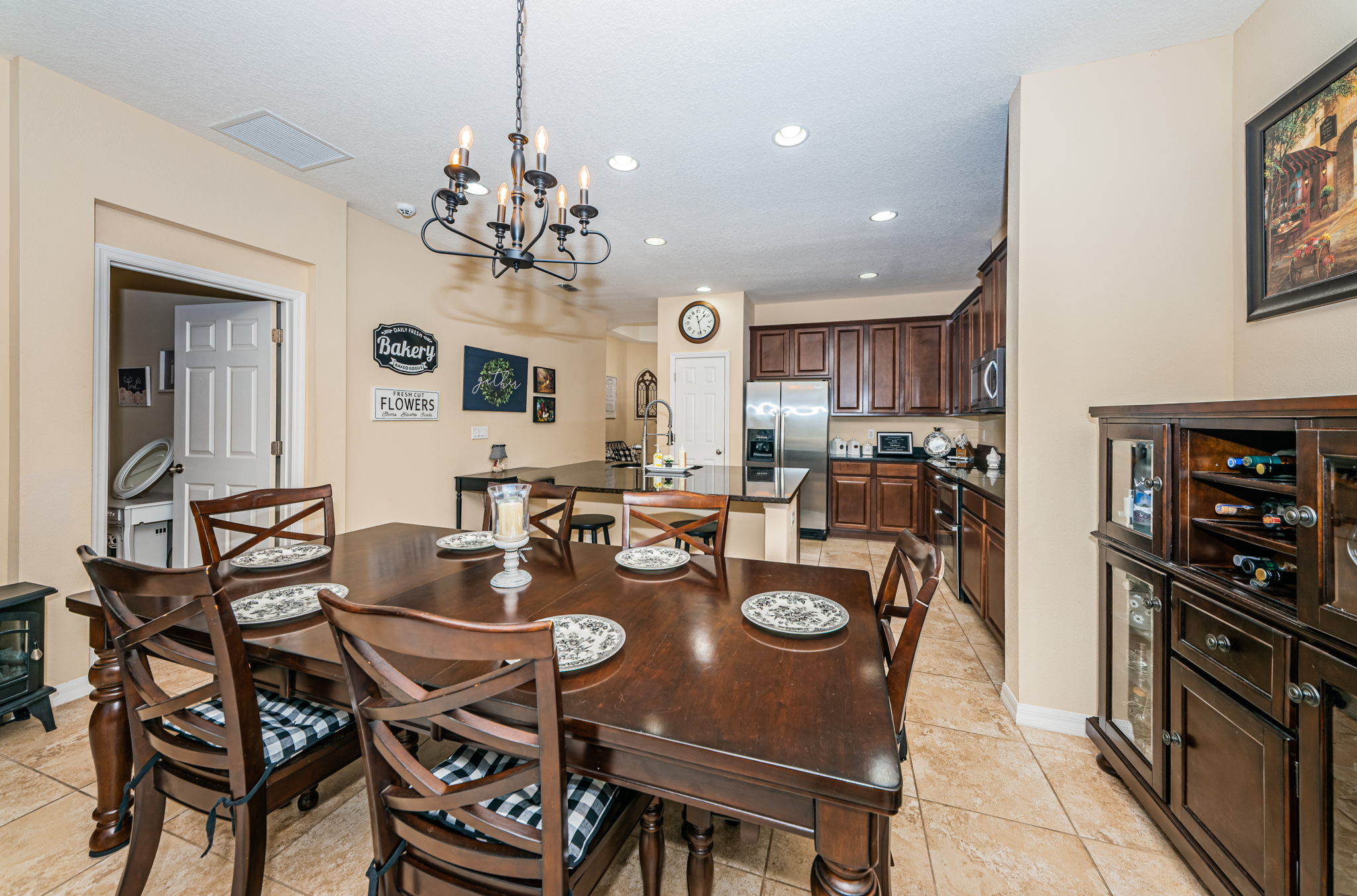 Dining Room3-2