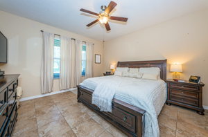 Master Bedroom1a-2
